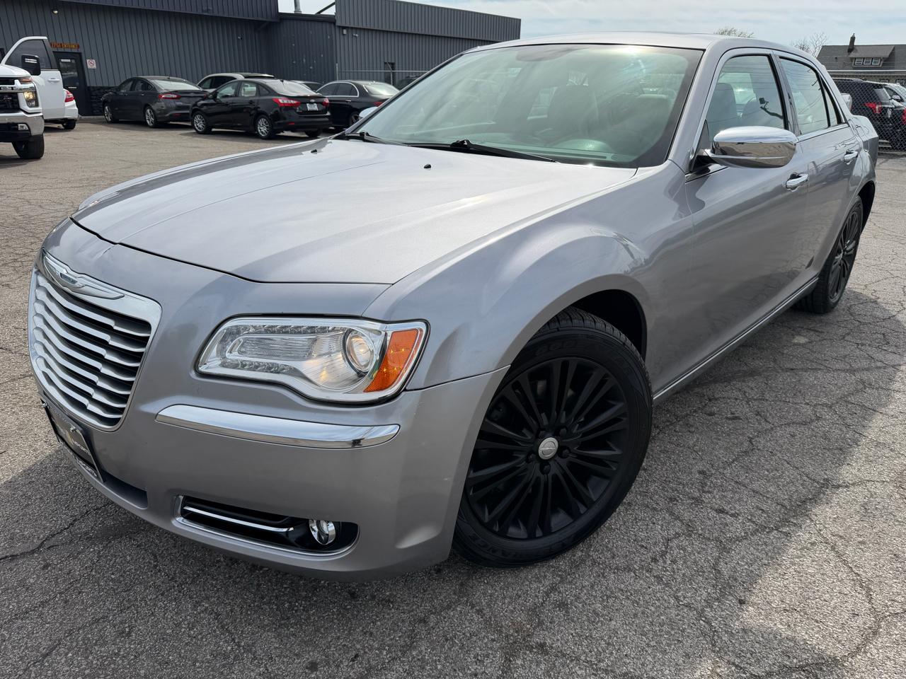 Chrysler 300 4dr Sdn 300C AWD 2013