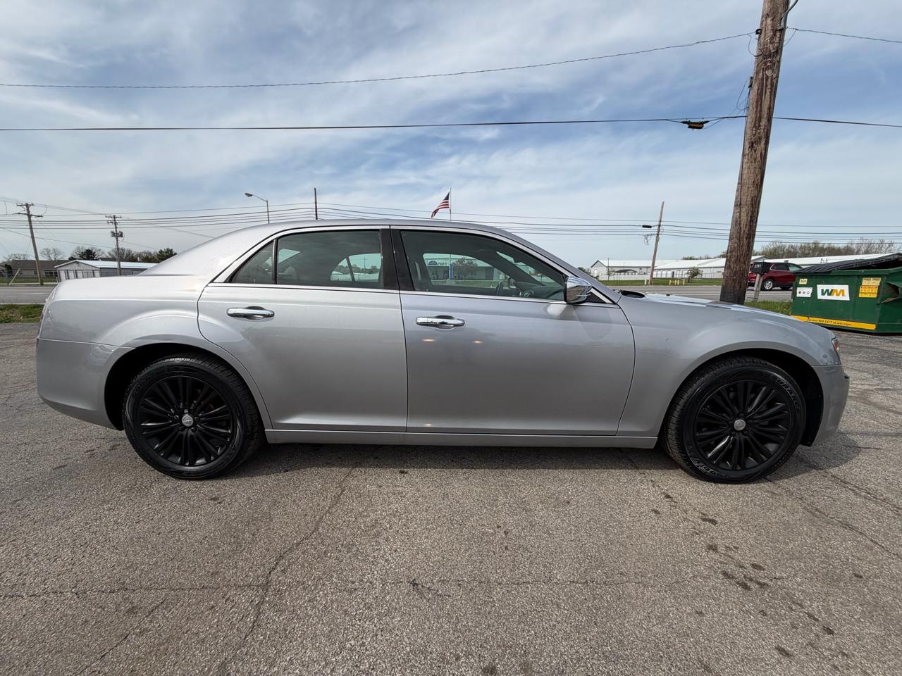 Chrysler 300 4dr Sdn 300C AWD 2013