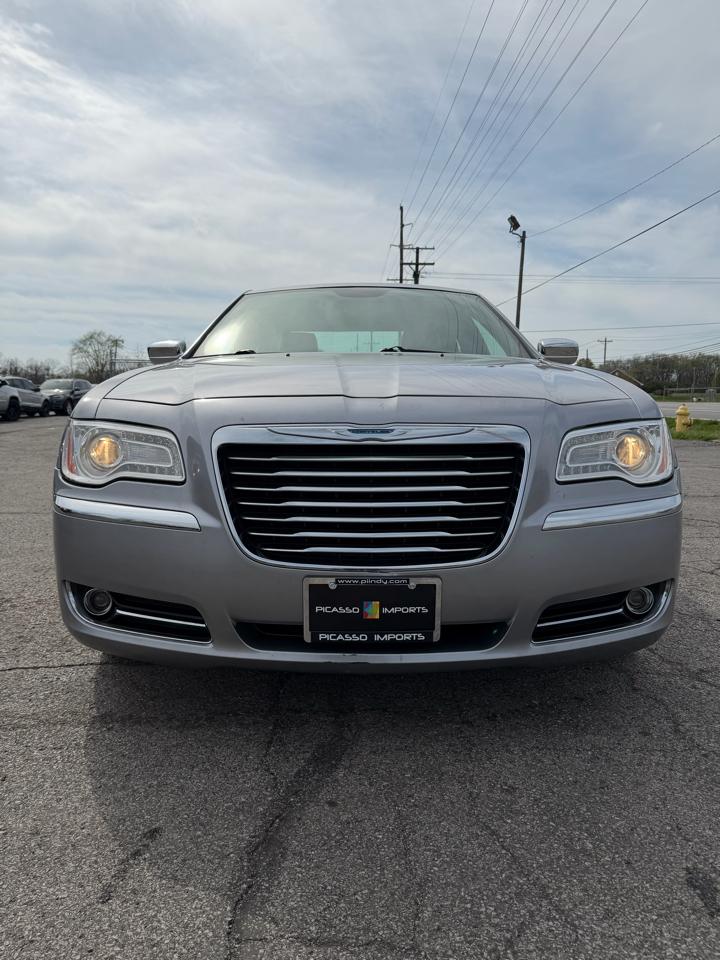Chrysler 300 4dr Sdn 300C AWD 2013
