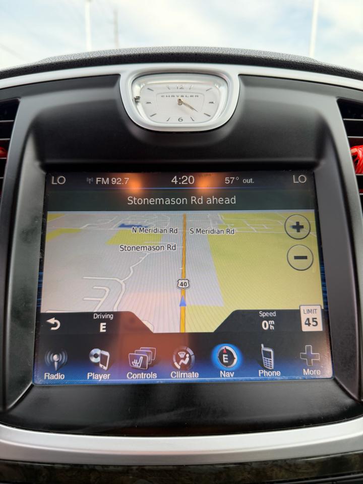 Chrysler 300 4dr Sdn 300C AWD 2013