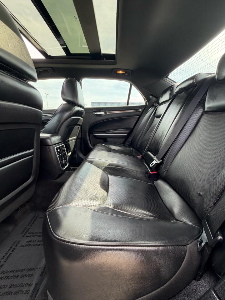 Chrysler 300 4dr Sdn 300C AWD 2013