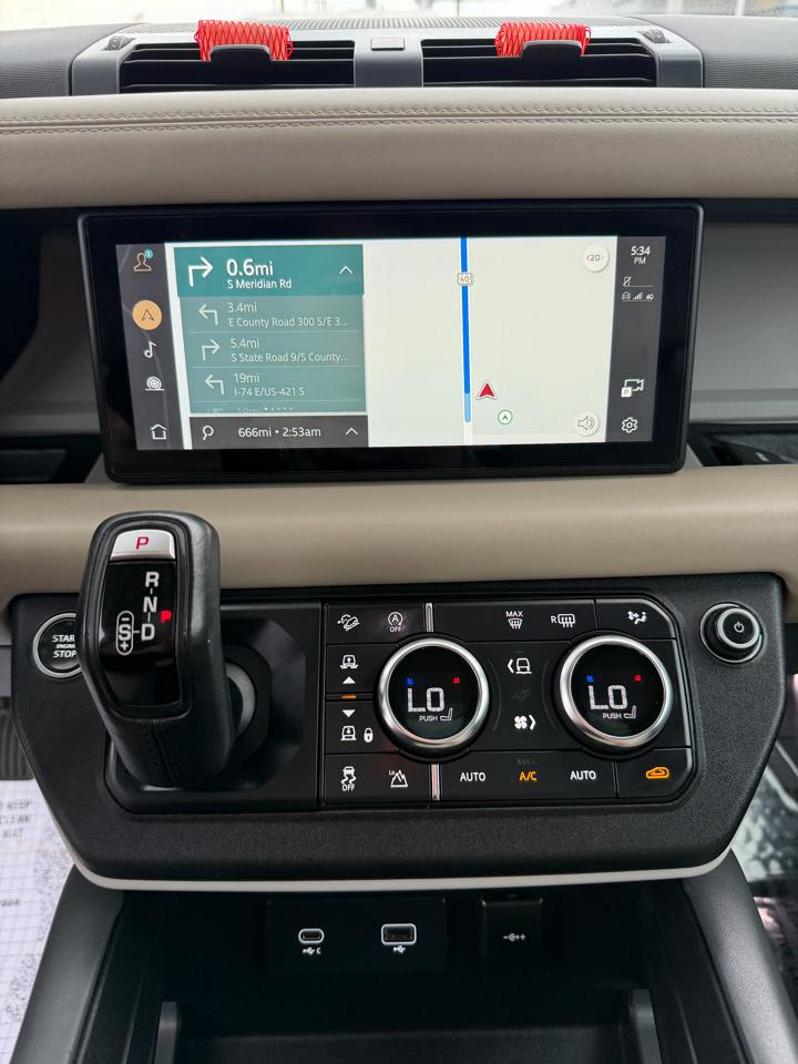 Land Rover Defender 110 HSE AWD 2020