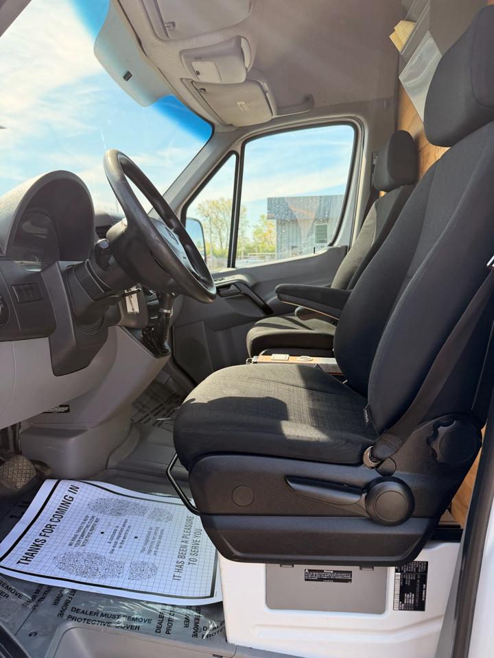 Mercedes-Benz Sprinter Cargo Vans RWD 2500 170" Worker 2016
