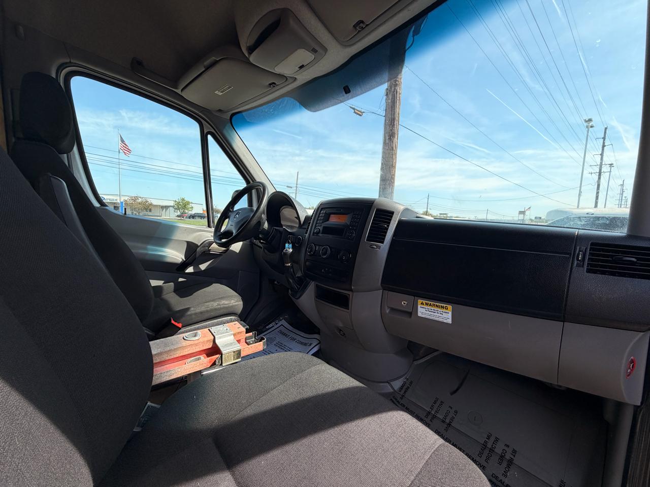 Mercedes-Benz Sprinter Cargo Vans RWD 2500 170" Worker 2016