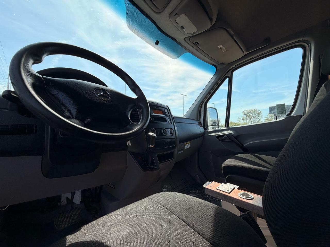 Mercedes-Benz Sprinter Cargo Vans RWD 2500 170" Worker 2016