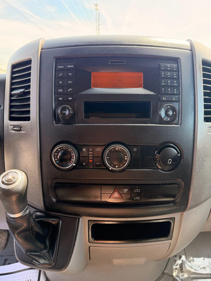 Mercedes-Benz Sprinter Cargo Vans RWD 2500 170" Worker 2016