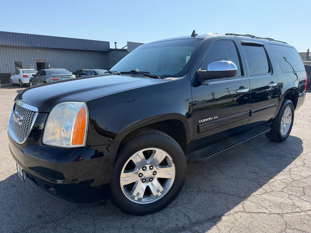 GMC Yukon XL 4WD 4dr 1500 SLT 2011