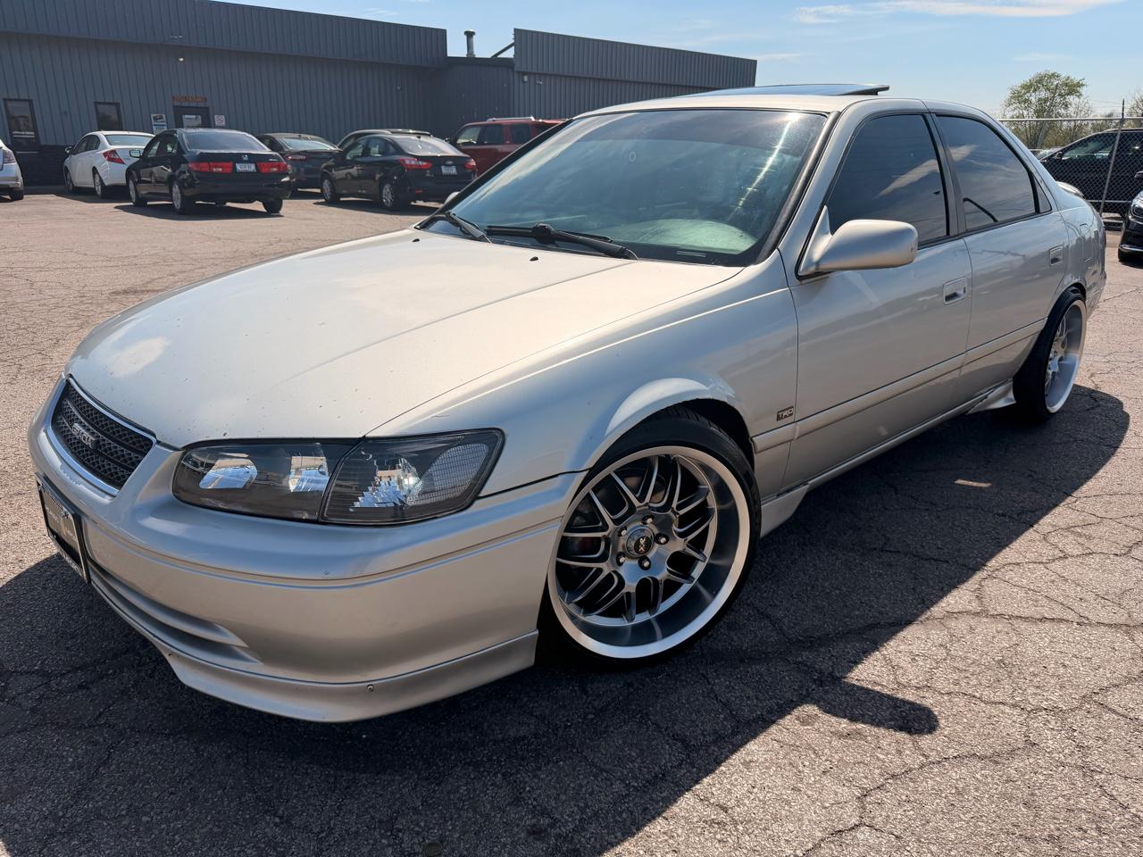 Toyota Camry 4dr Sdn XLE Auto 2000