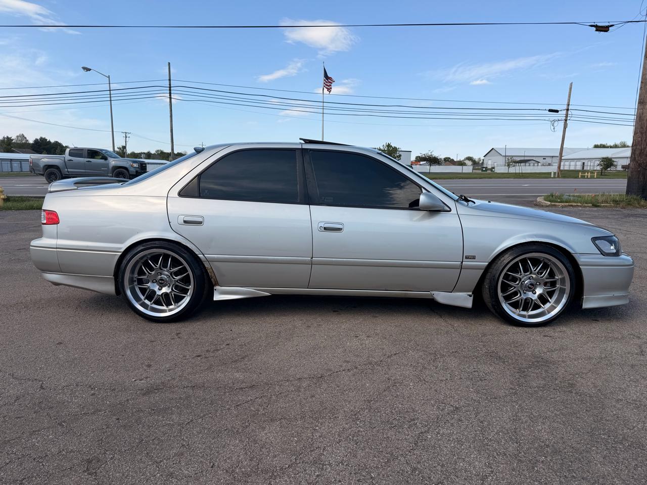 Toyota Camry 4dr Sdn XLE Auto 2000