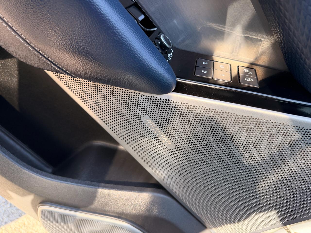 Land Rover Range Rover Velar D180 R-Dynamic SE 2018