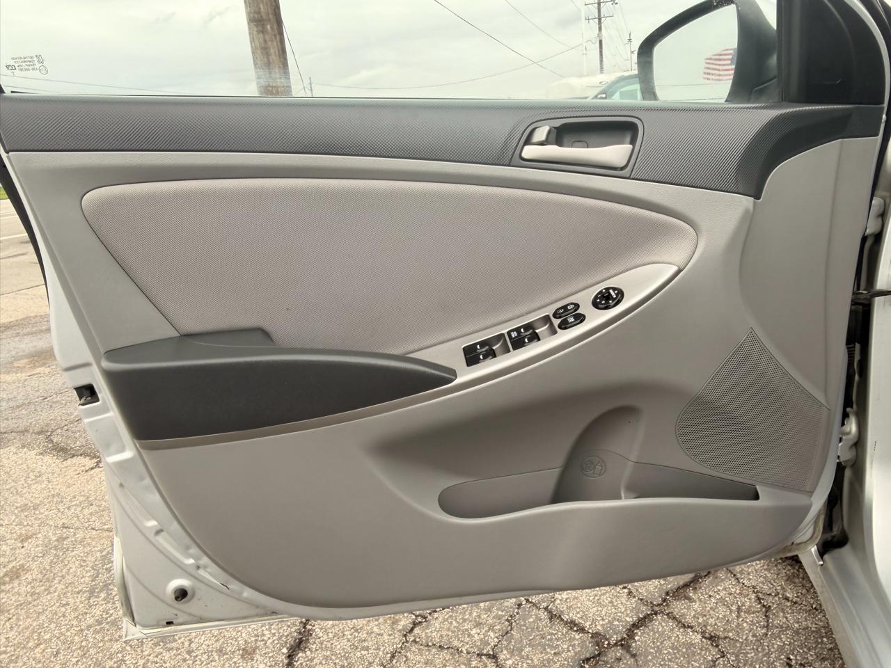 Hyundai Accent 4dr Sdn Auto SE 2016