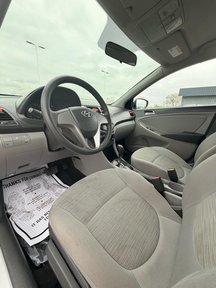 Hyundai Accent 4dr Sdn Auto SE 2016