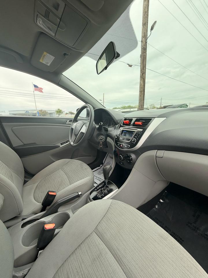 Hyundai Accent 4dr Sdn Auto SE 2016