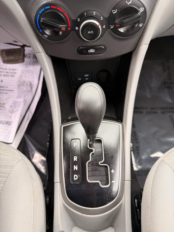 Hyundai Accent 4dr Sdn Auto SE 2016