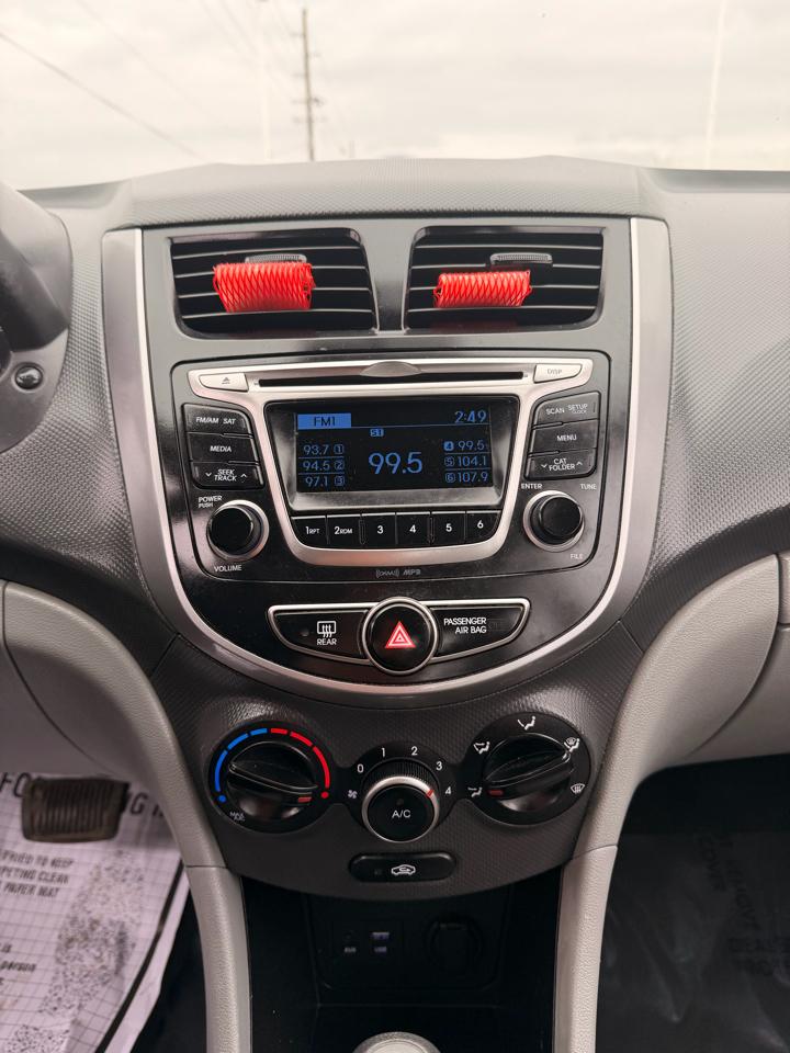 Hyundai Accent 4dr Sdn Auto SE 2016