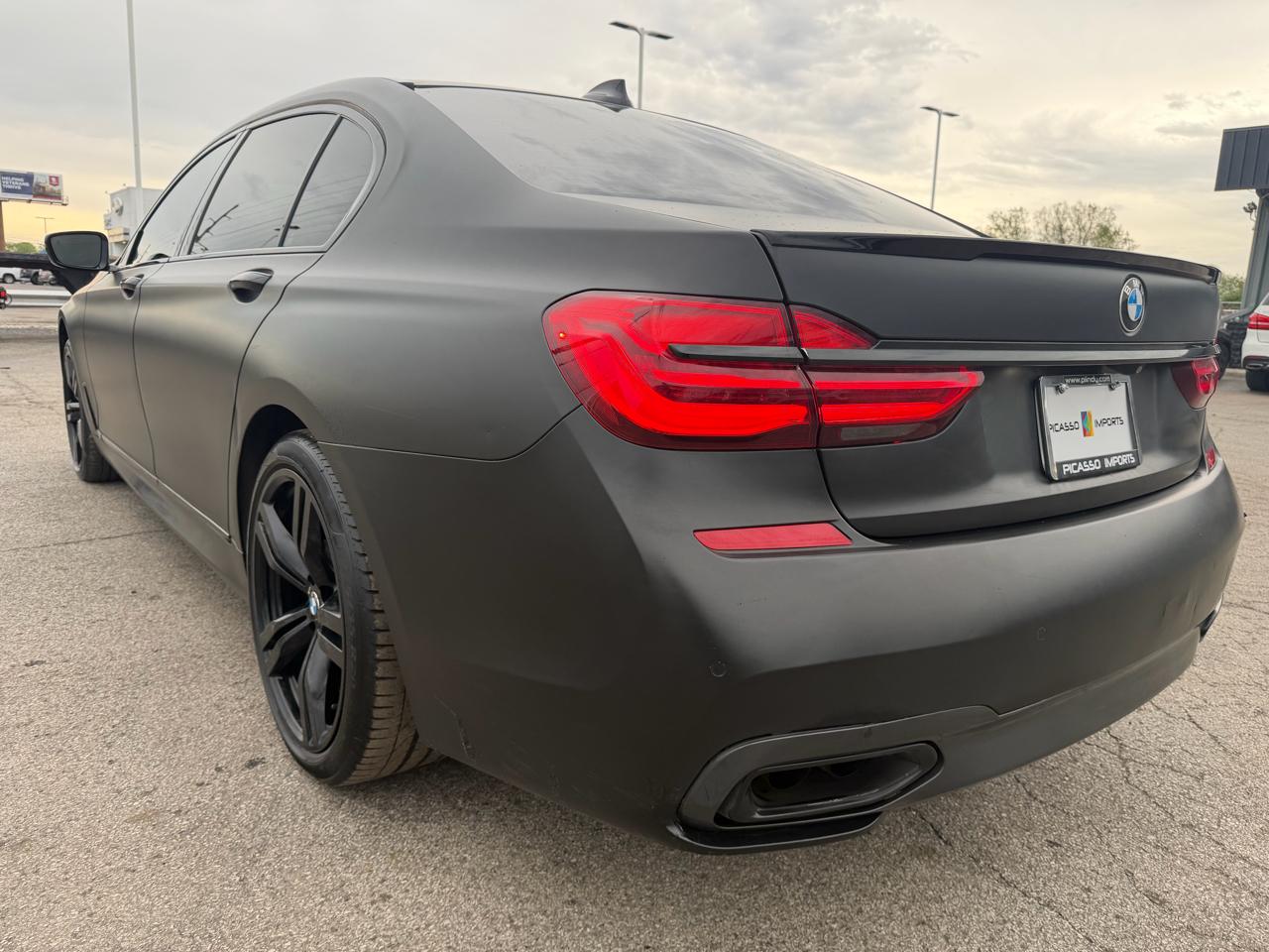 BMW 7 Series 750Li 2018