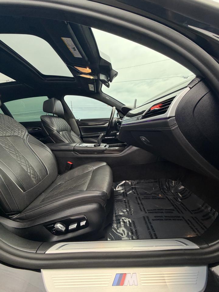 BMW 7 Series 750Li 2018