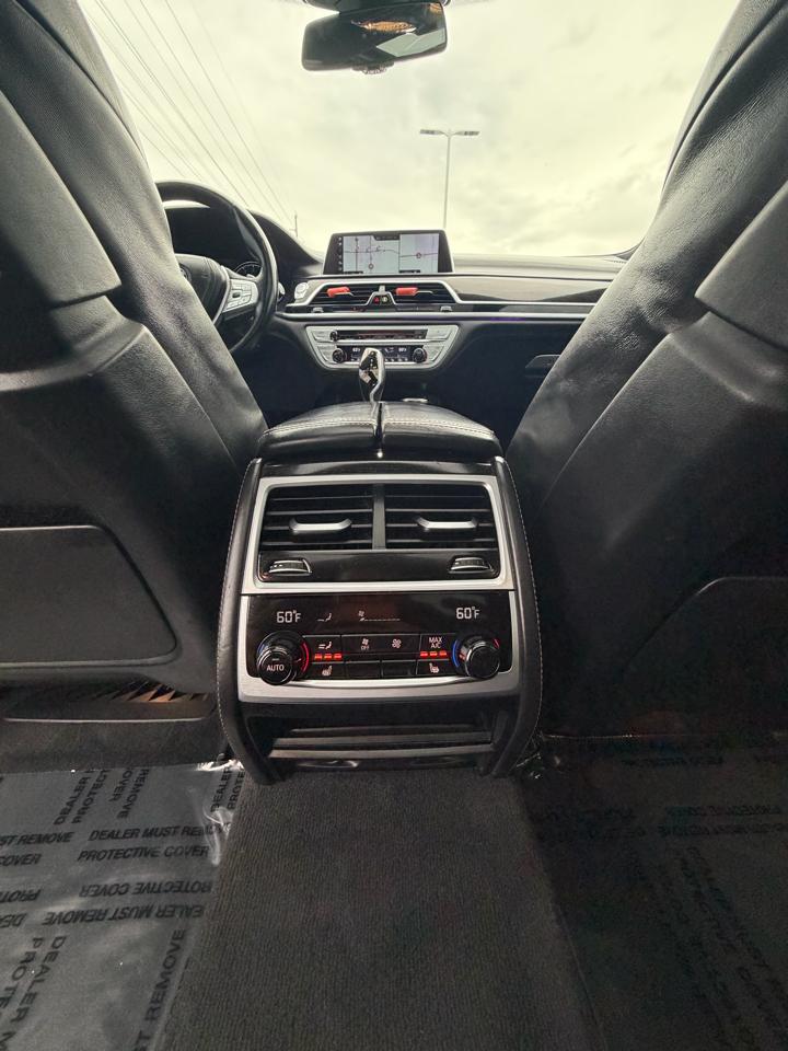 BMW 7 Series 750Li 2018
