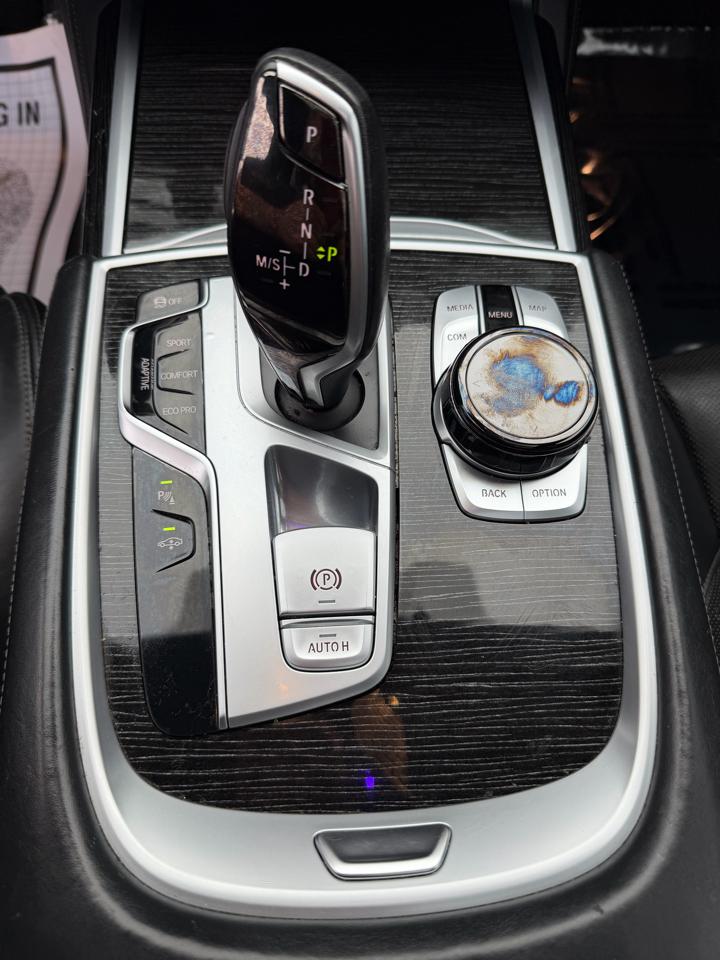 BMW 7 Series 750Li 2018