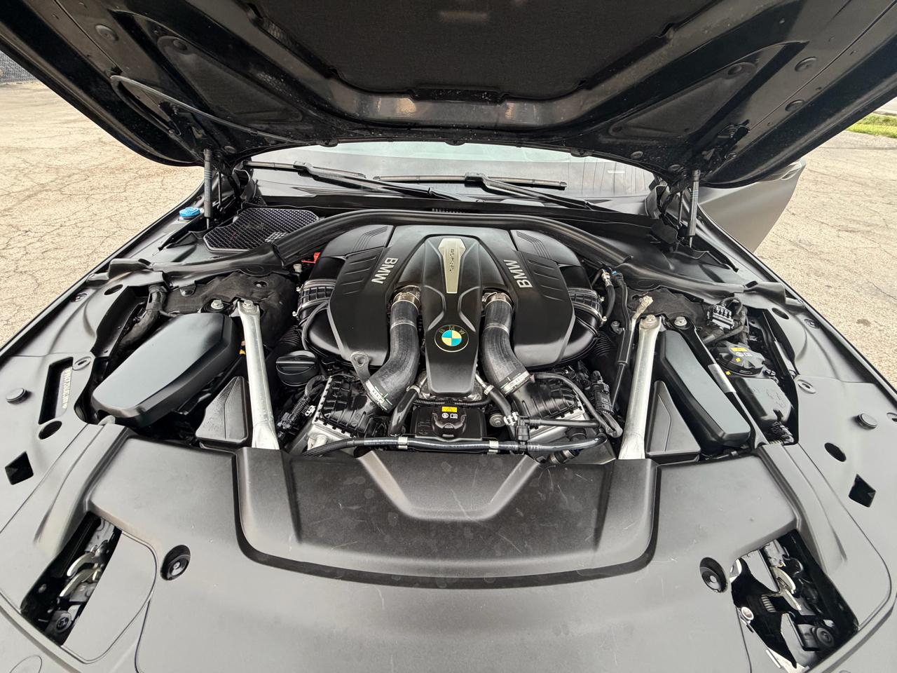 BMW 7 Series 750Li 2018