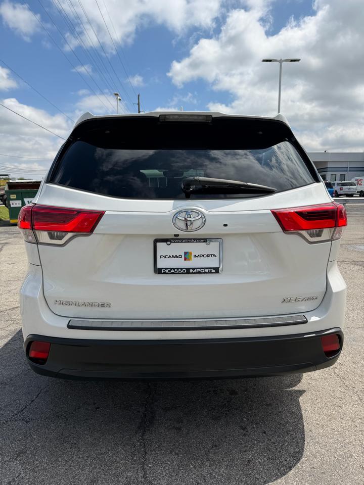 Toyota Highlander XLE V6 AWD (Natl) 2019