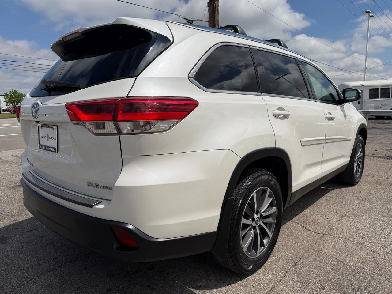 Toyota Highlander XLE V6 AWD (Natl) 2019