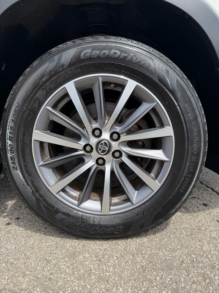 Toyota Highlander XLE V6 AWD (Natl) 2019