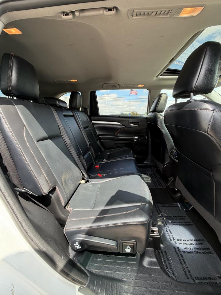 Toyota Highlander XLE V6 AWD (Natl) 2019