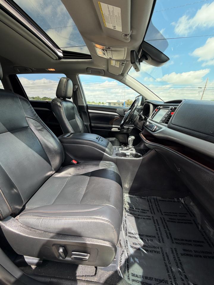 Toyota Highlander XLE V6 AWD (Natl) 2019