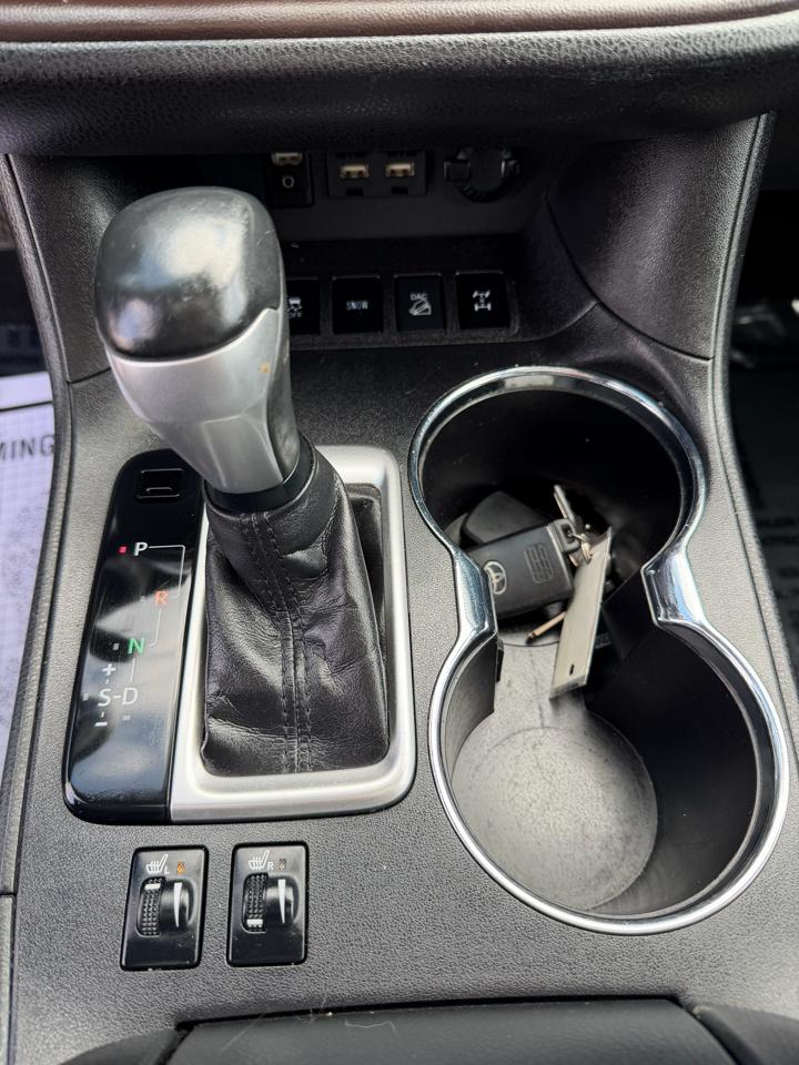 Toyota Highlander XLE V6 AWD (Natl) 2019