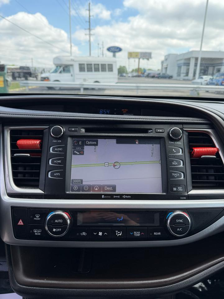 Toyota Highlander XLE V6 AWD (Natl) 2019