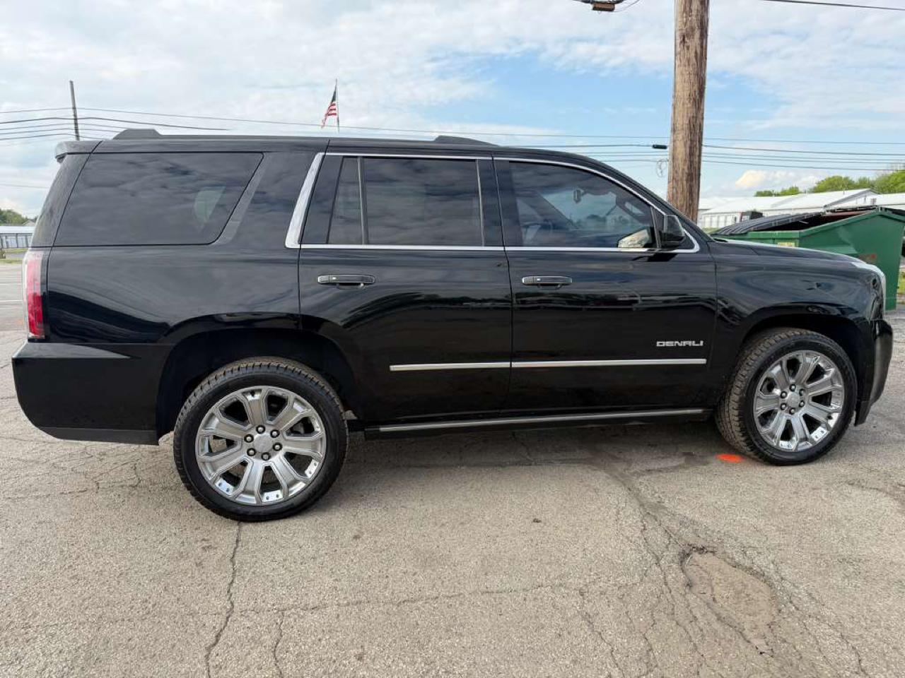 GMC Yukon 4WD 4dr Denali 2016