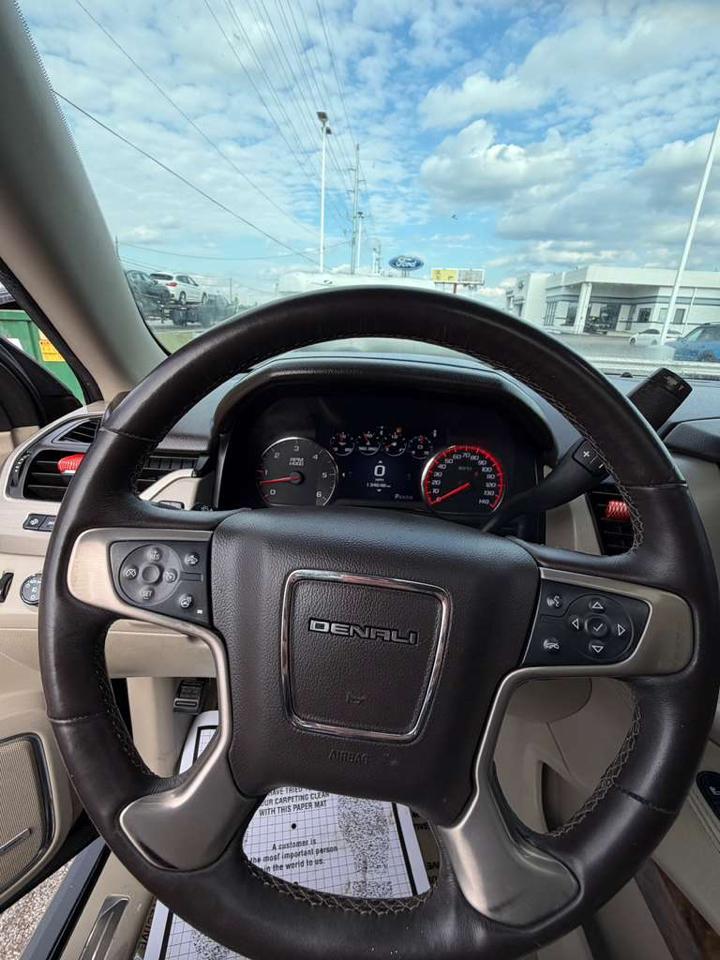 GMC Yukon 4WD 4dr Denali 2016