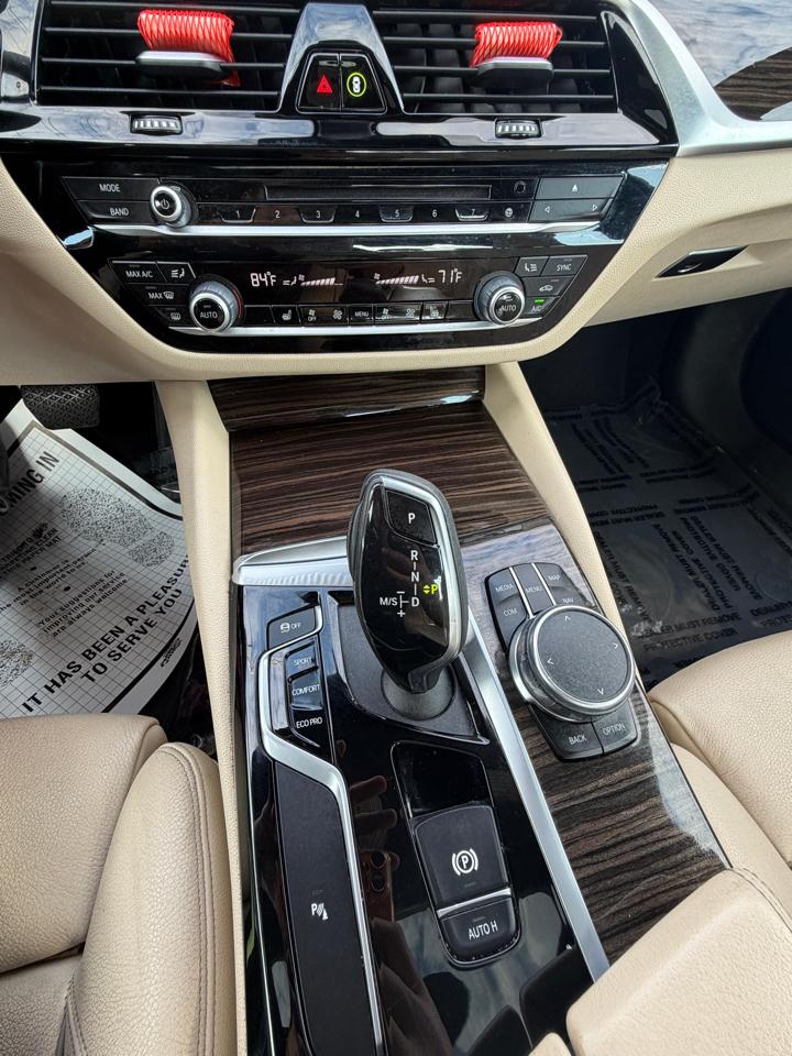 BMW 5 Series 530i xDrive Sedan 2019