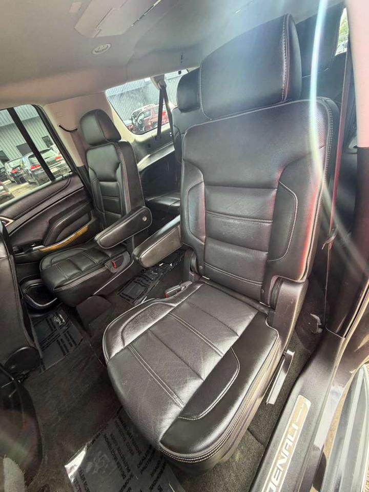 GMC Yukon XL 4WD 4dr Denali 2017