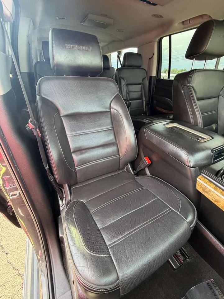 GMC Yukon XL 4WD 4dr Denali 2017