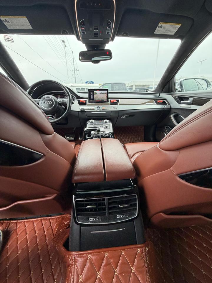 Audi S8 plus 4.0 TFSI 2017