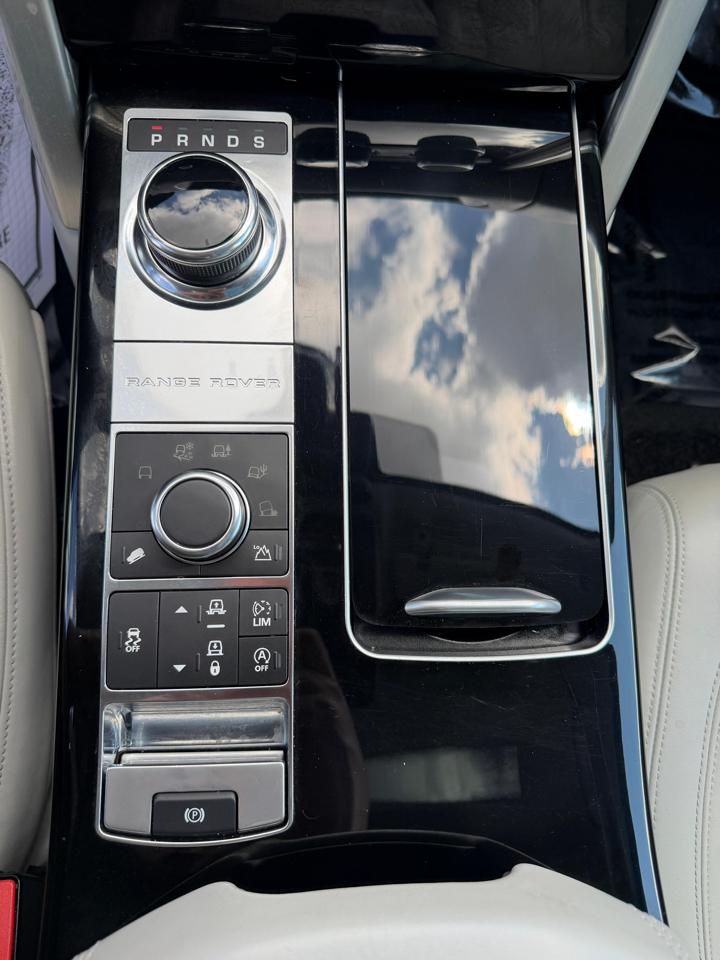 Land Rover Range Rover V6 Supercharged HSE SWB 2017