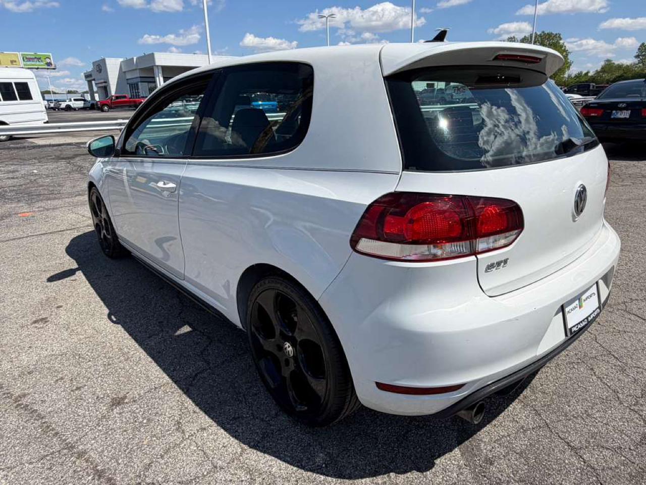 Volkswagen GTI 2dr HB DSG w/Sunroof & Navi PZEV 2012