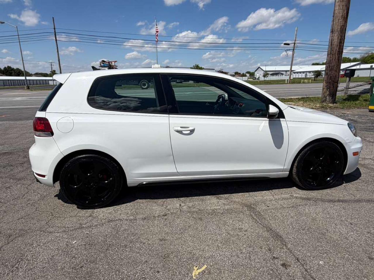 Volkswagen GTI 2dr HB DSG w/Sunroof & Navi PZEV 2012