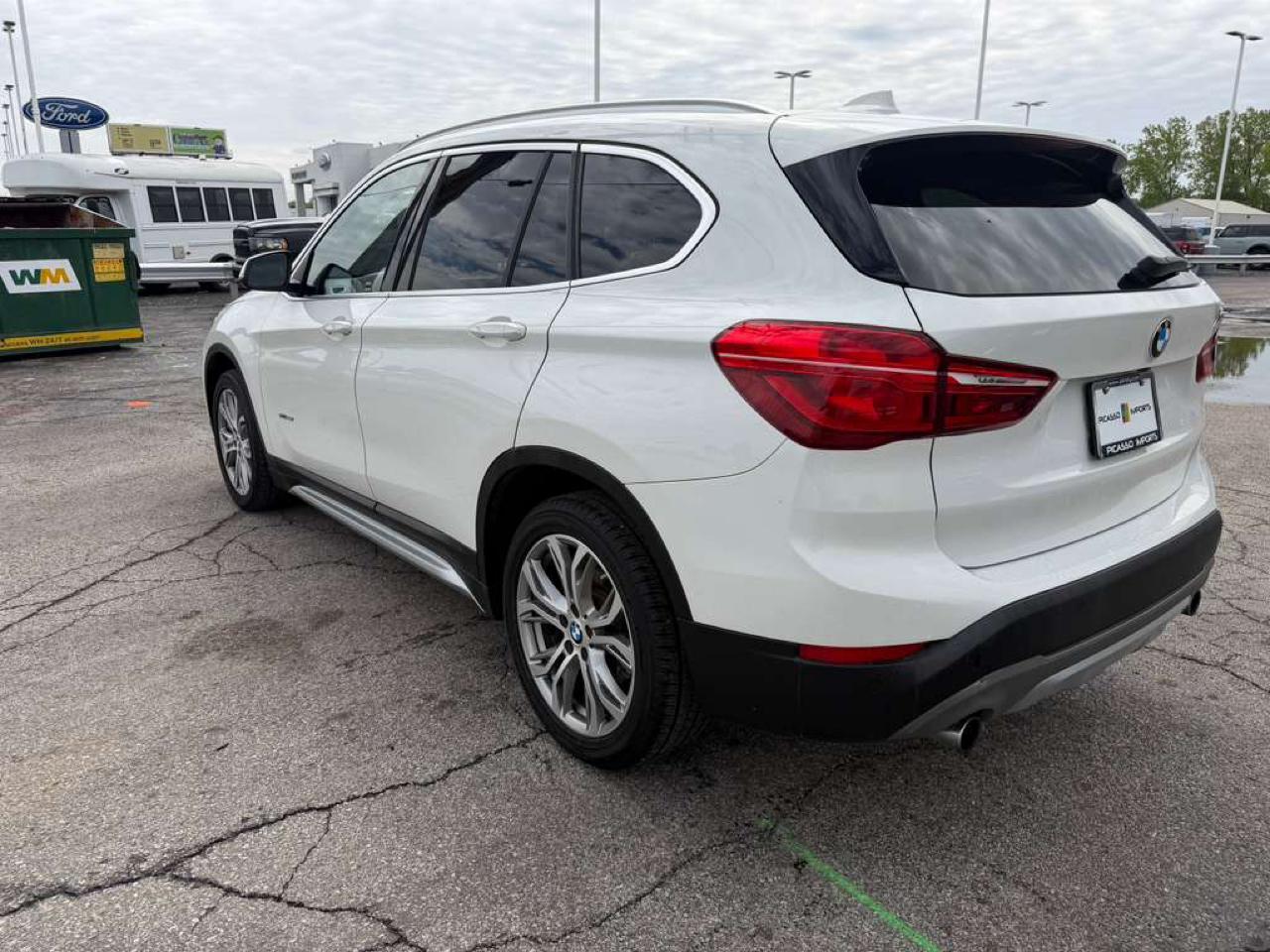 BMW X1 sDrive28i Sports Activity Vehicle 2017
