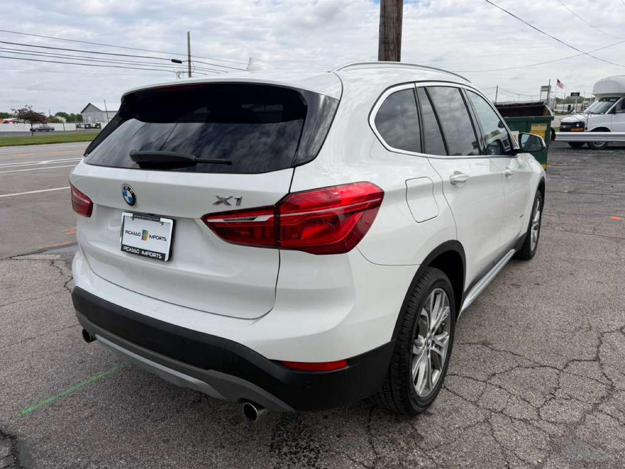 BMW X1 sDrive28i Sports Activity Vehicle 2017