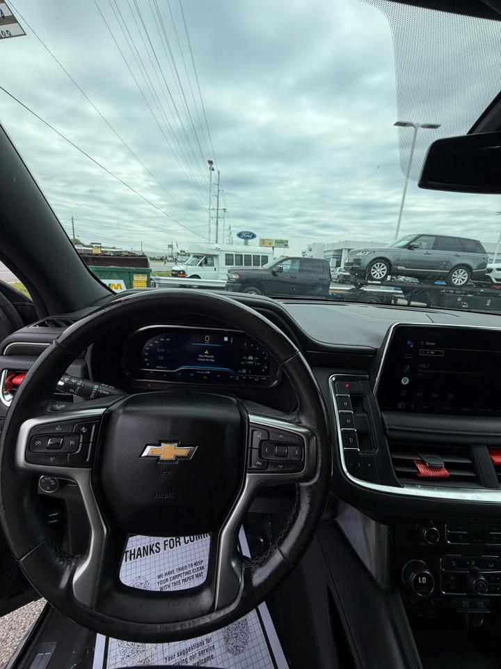 Chevrolet Suburban 4WD 4dr LT 2022