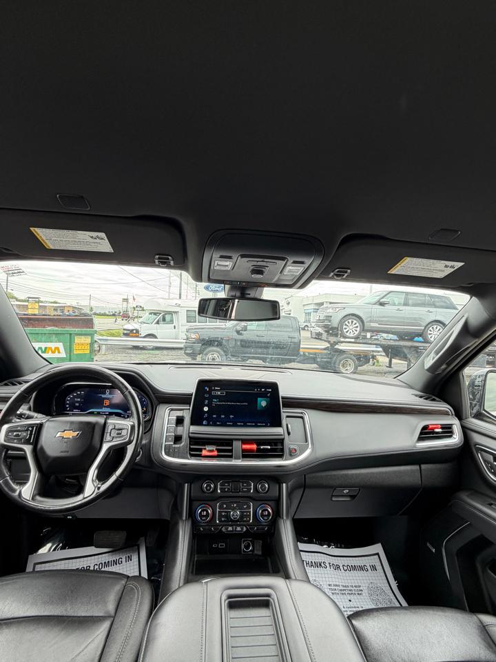 Chevrolet Suburban 4WD 4dr LT 2022