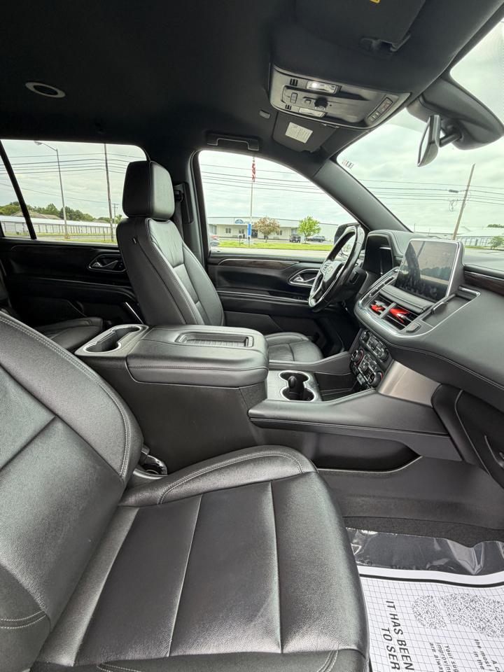 Chevrolet Suburban 4WD 4dr LT 2022