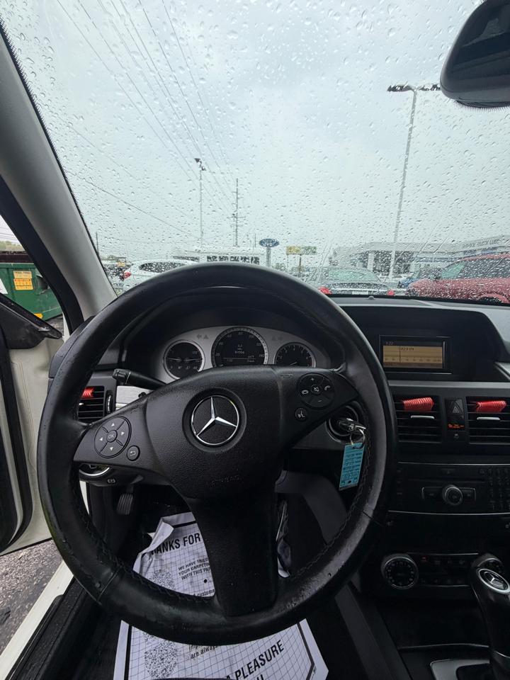 Mercedes-Benz GLK-Class 4MATIC 4dr GLK 350 2011