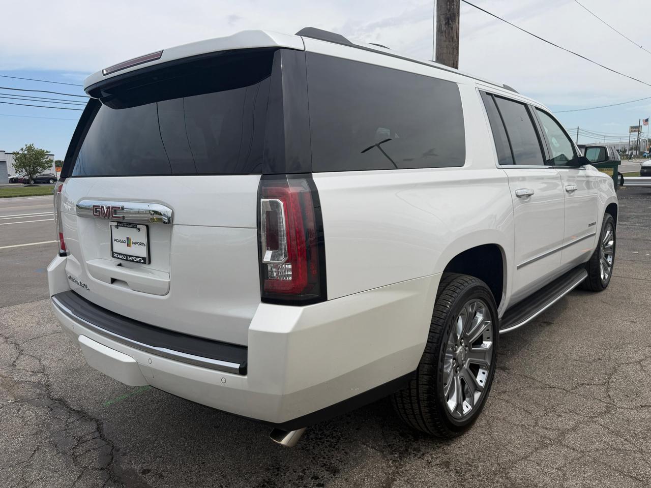 GMC Yukon XL 4WD 4dr Denali 2016