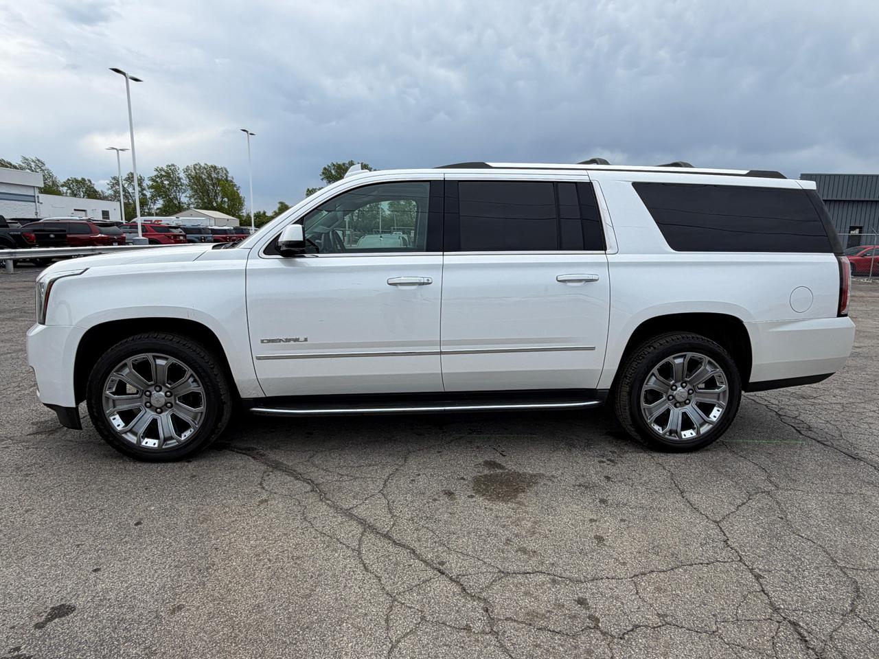 GMC Yukon XL 4WD 4dr Denali 2016