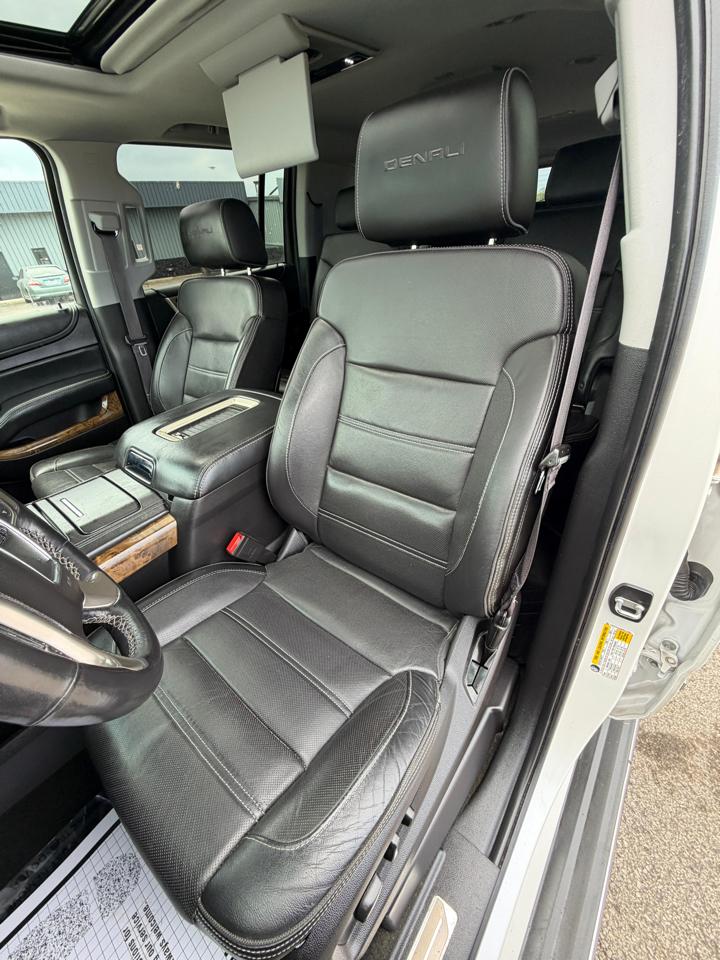 GMC Yukon XL 4WD 4dr Denali 2016