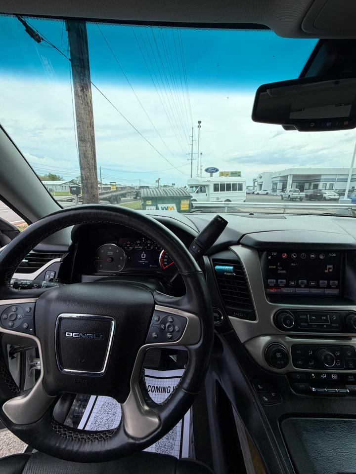GMC Yukon XL 4WD 4dr Denali 2016